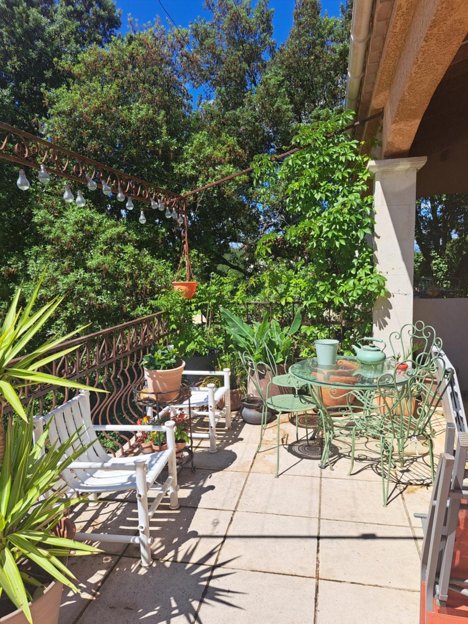 Le Calme De La Garrigue Russan Exterior foto